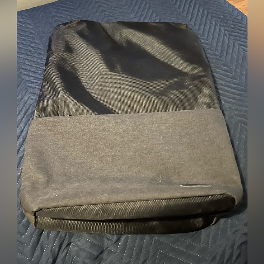 RuMe Organizer Slim Backpack